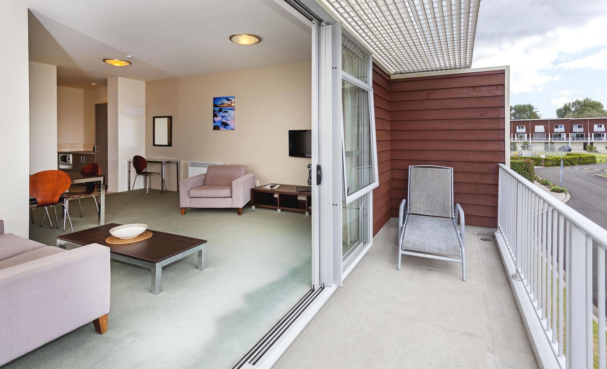 Beachside Resort Motel Фитианга Экстерьер фото